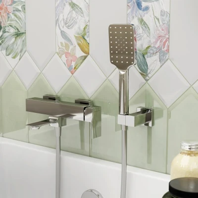 Смеситель FIORETTO для ванны, хром Смеситель FIORETTO для ванны, хром