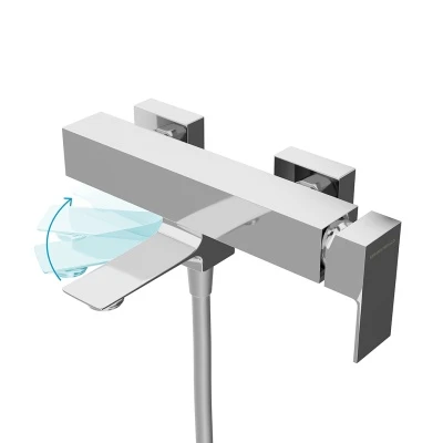 Смеситель FIORETTO для ванны с душевой лейкой, шлангом и держателем, хром Смеситель FIORETTO для ванны с душевой лейкой, шлангом и держателем, хром